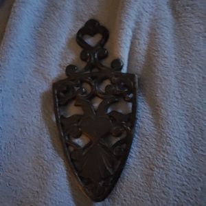 Metal trivet
